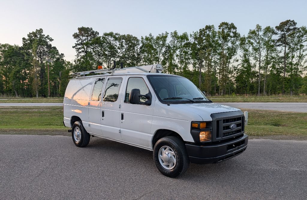 2008 Ford E-Series Econoline Van Commercial