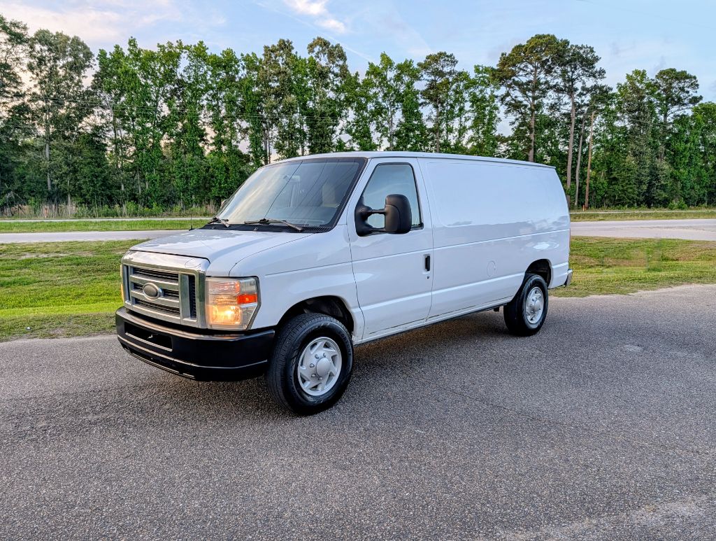 2014 Ford E-Series E-250 Van's photo