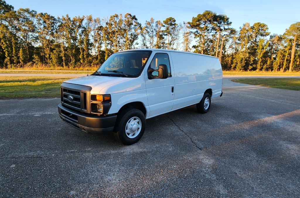 2013 Ford E-Series Econoline Van Commercial